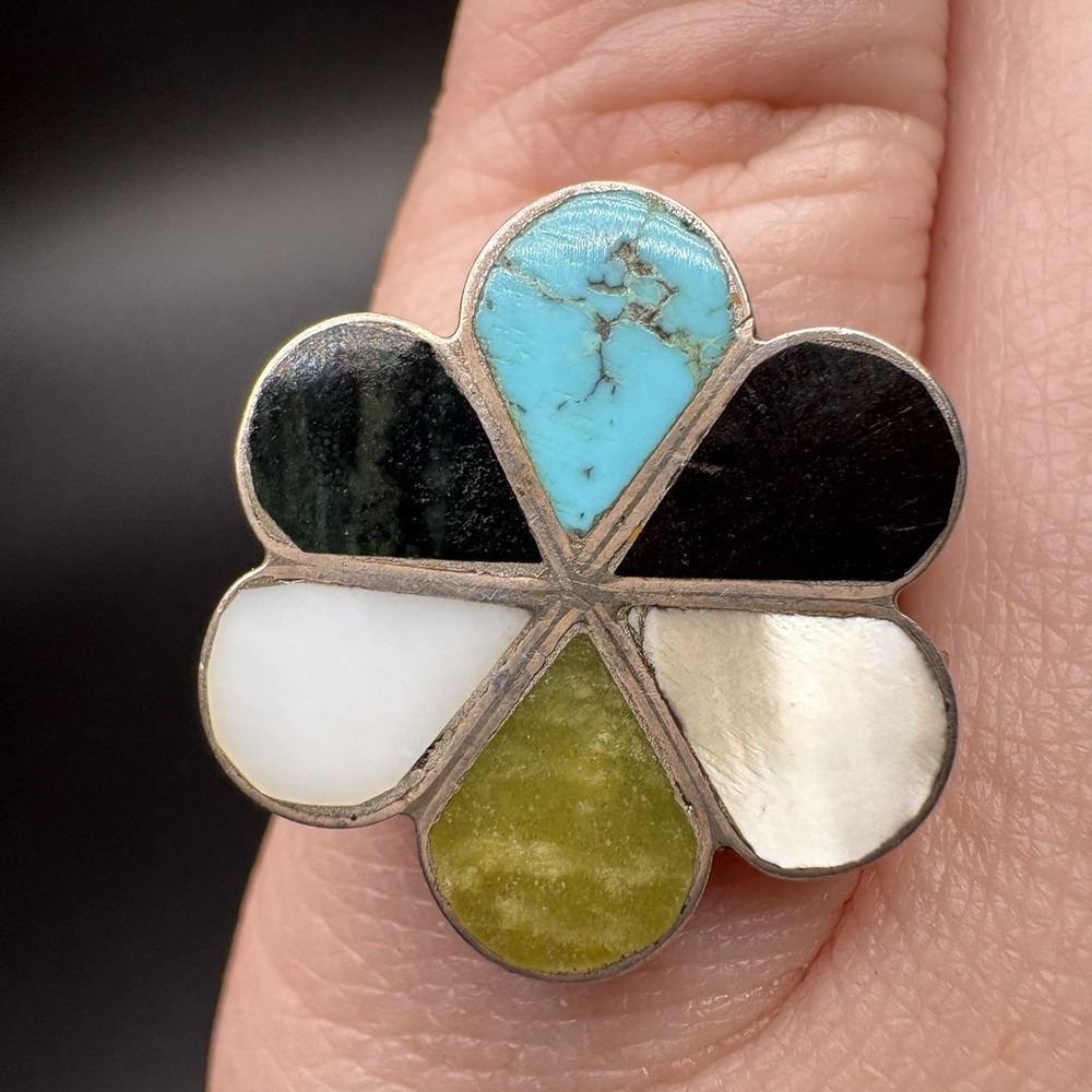 Zuni Sterling Inlay Ring Floral Turquoise Mother Pearl Jet Vintage 5.5 Flower